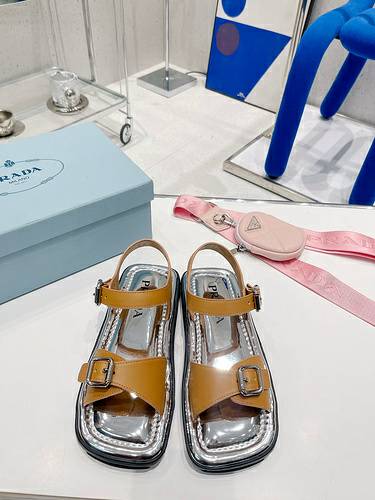 Picture of Prada Shoes Women _SKUfw111117065fw